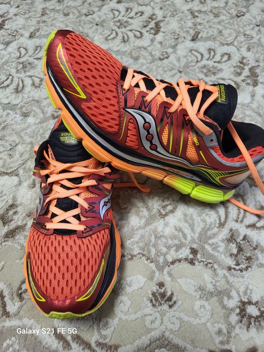 Adidas impecabili marimea 47 100 ron