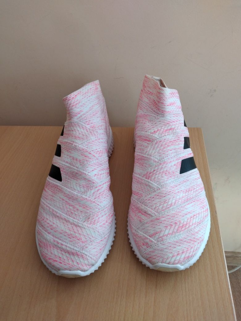 Футболни обувки Adidas Nemeziz