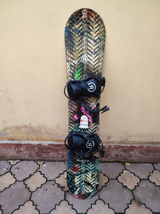 Placa snowboard Ride Machete 148 JR cu legături