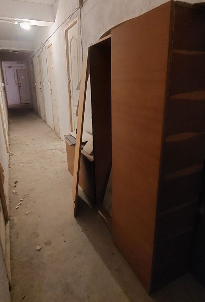 Debarasari apartamente,transport moloz,mobila veche