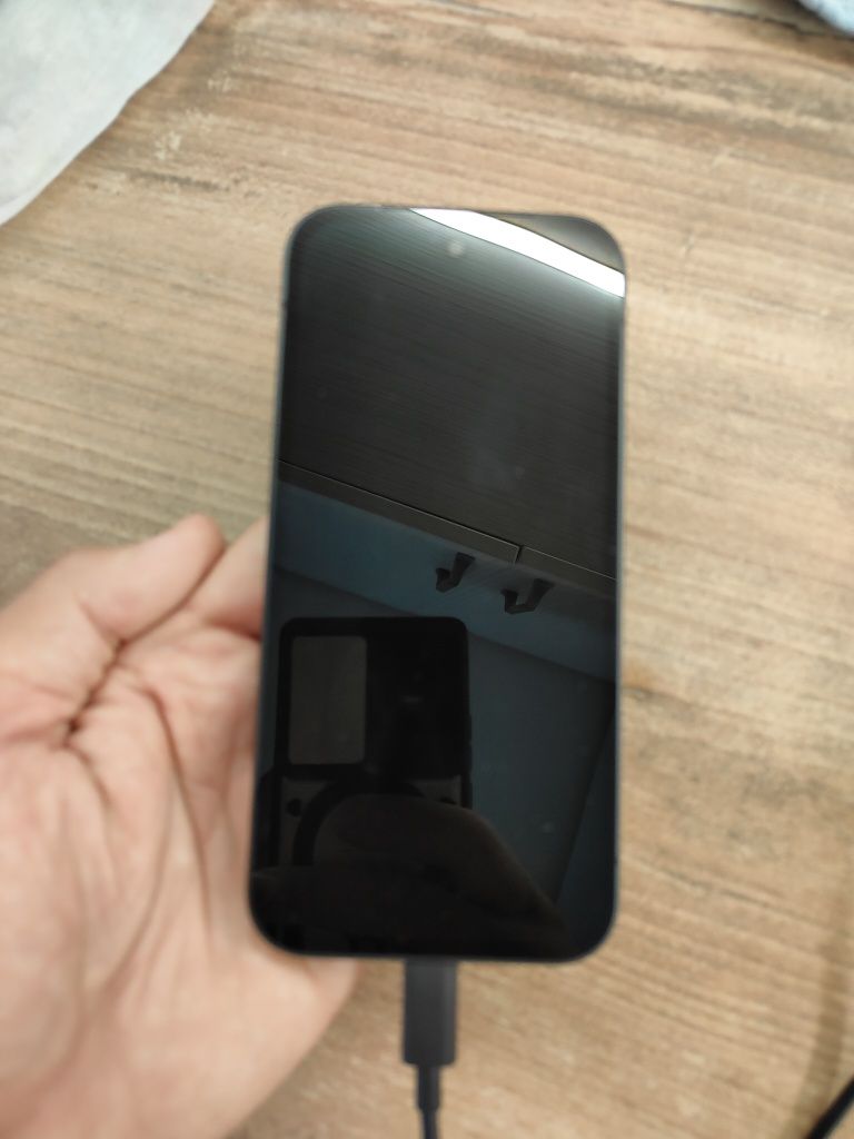 Google Pixel 9a 128GB 8Gb Ram-Перфектен!