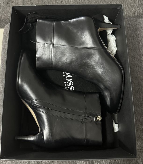 Ghete piele naturala Boss