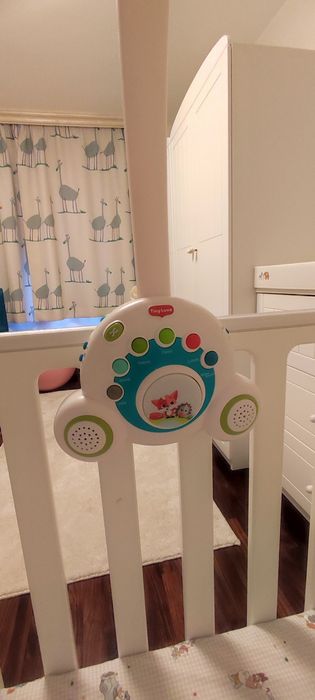 Музикална въртележка Tiny Love с 3 играчки и 18 мелодии