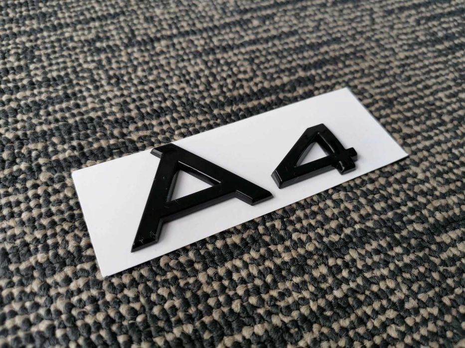 Set embleme Audi A4 40TFSI emblema stema sigla sticker ornament logo