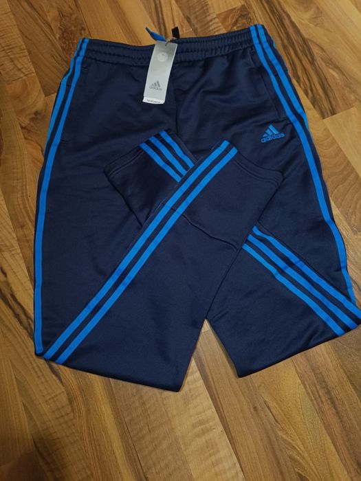 Чисто нов анцунг на adidas