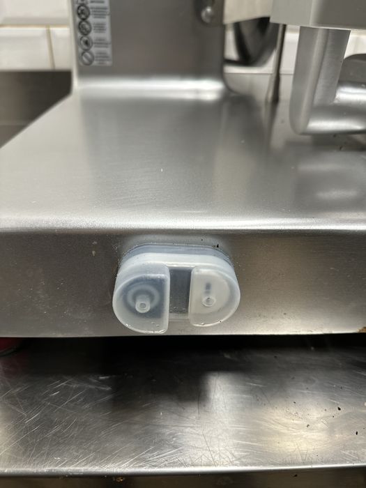 Колбасорезачка - слайс машина