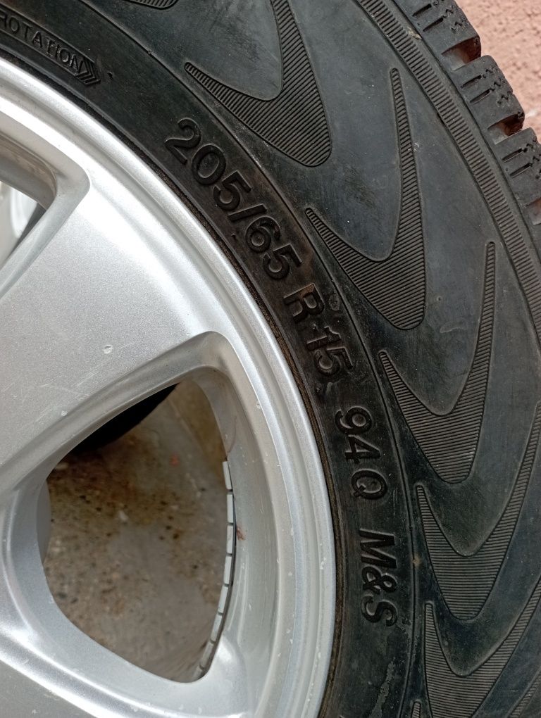 205/65R 15 ки с гумите