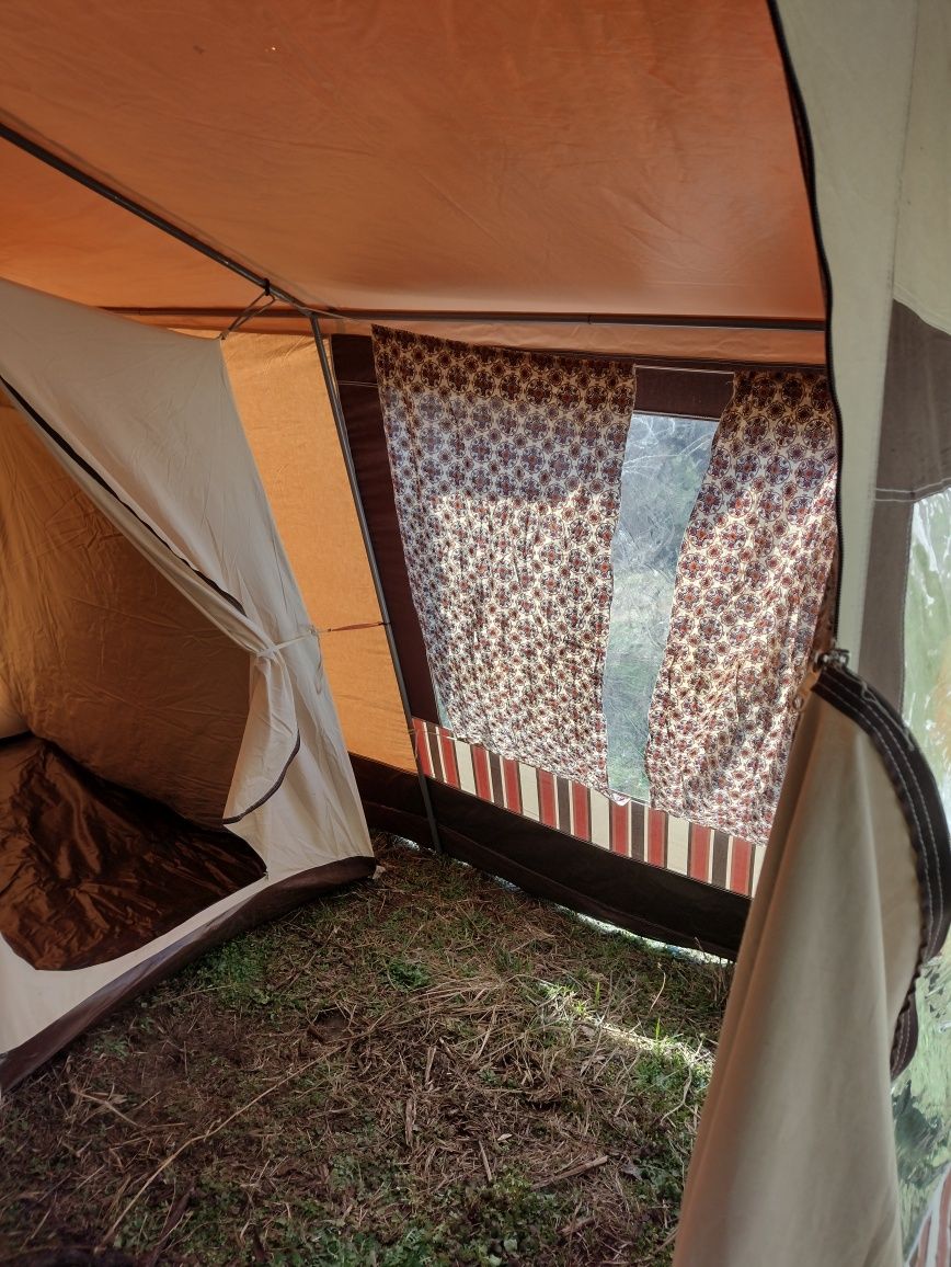 Палатка голяма- брезентова