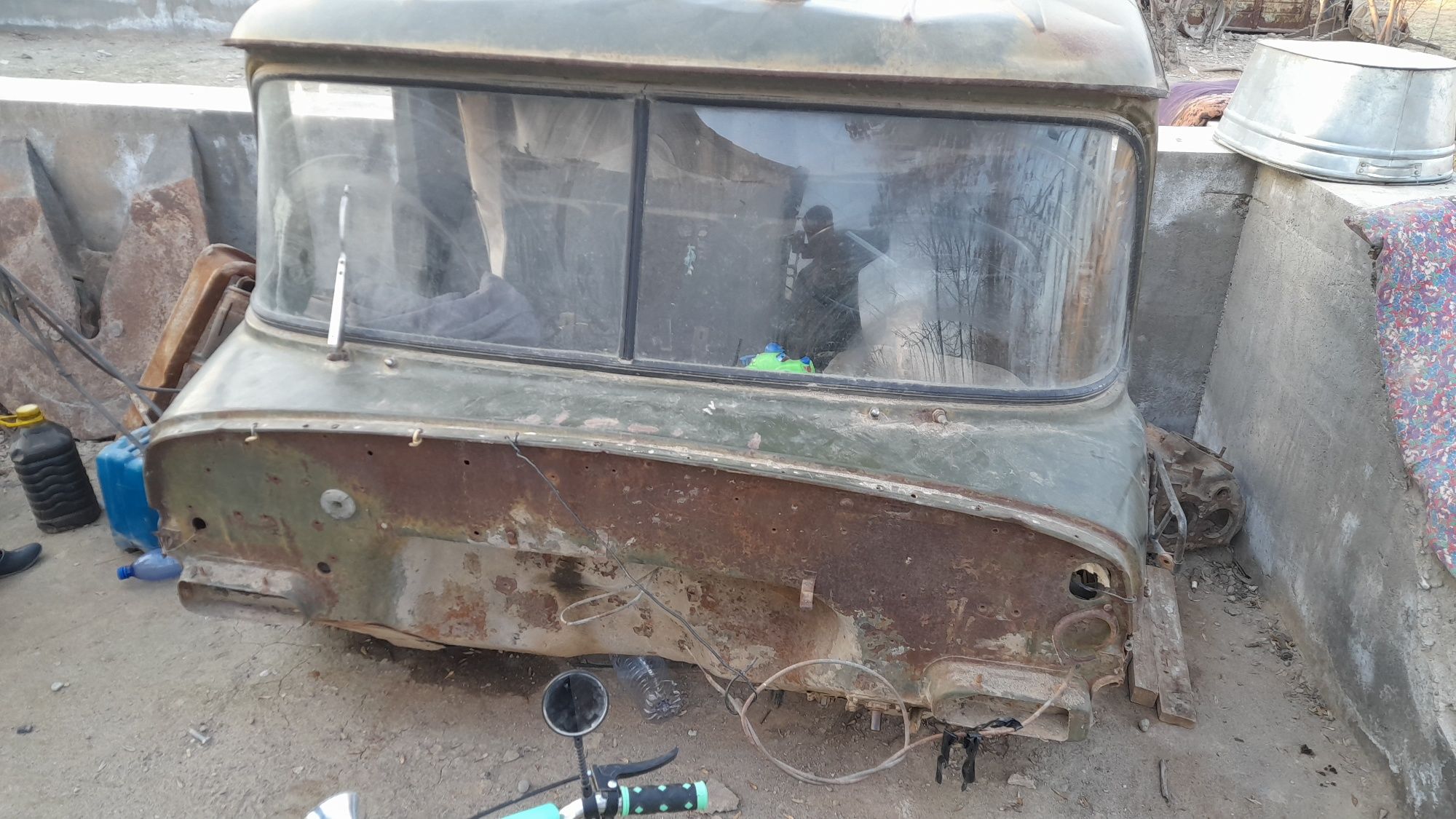 Zil kabina sotiladi