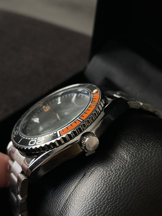 Ceas barbatesc nou, cu eticheta