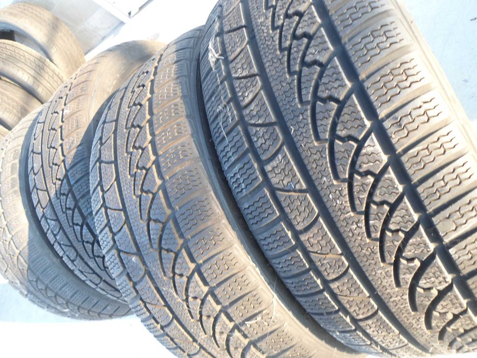 продавам зимни гуми 245х45х19 ПЕТЛАС