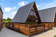 Vand casa din lemn, o cabana, un foișor sau o casuta de vacanta,,, sun