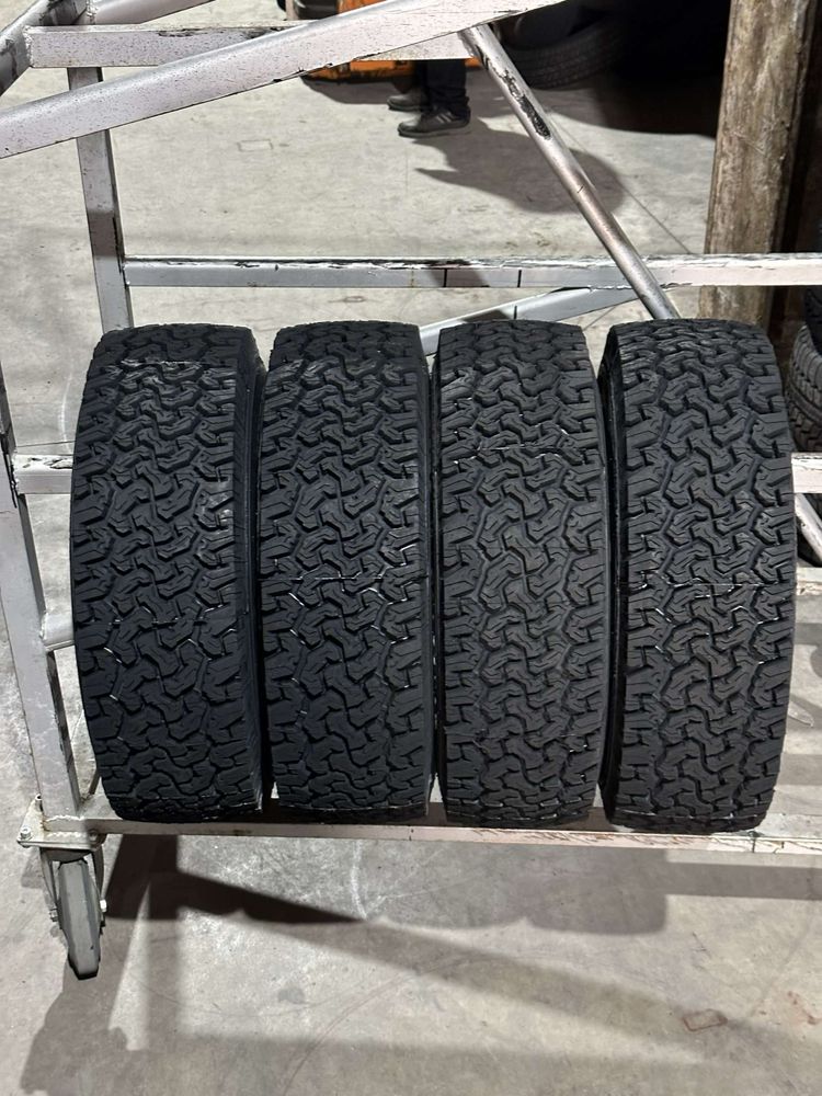 DOAR ASTAZI! Set 4 anvelope 225 70 15 all terrain 4x4 garantie 3 ani