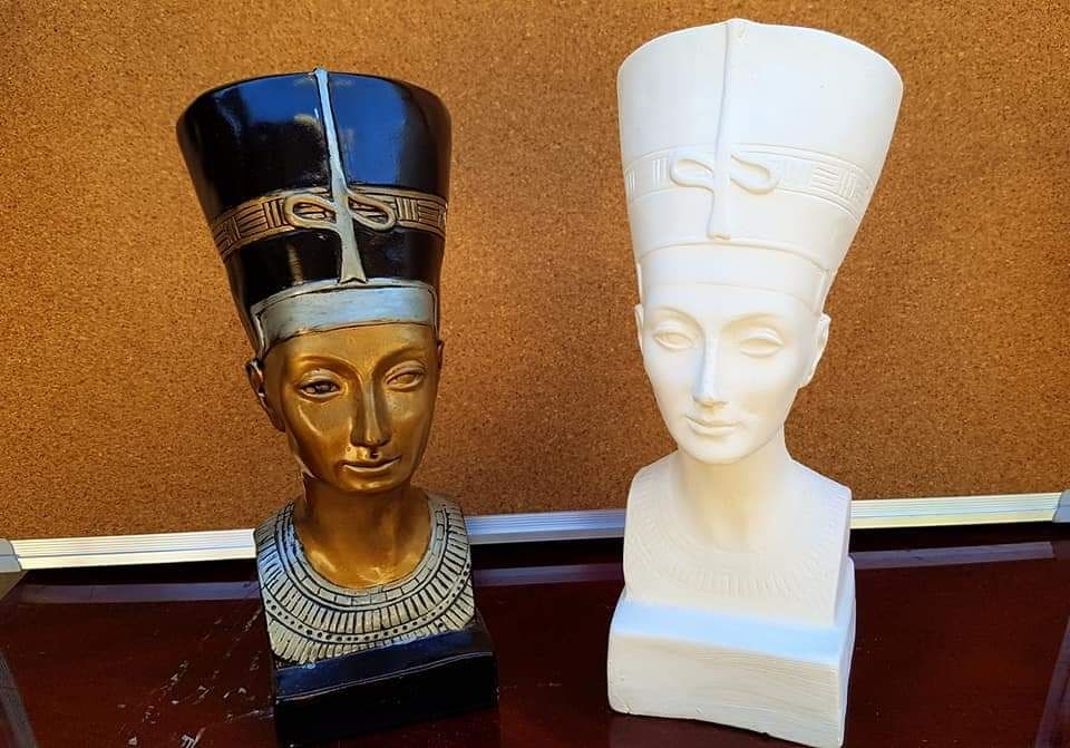 Statuete egiptene