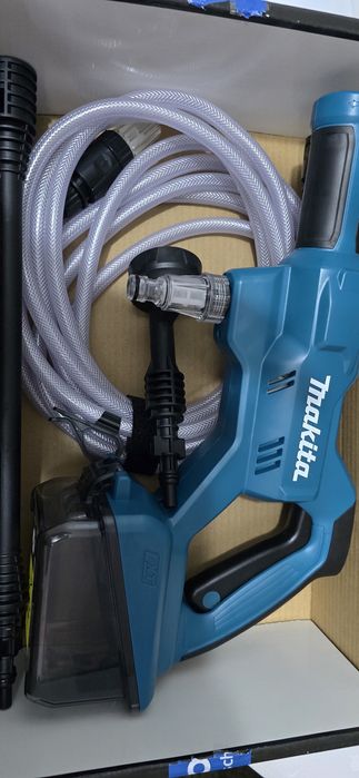 Водоструйка Makita