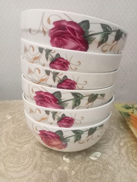 Срочно продам тортницу 2500!!