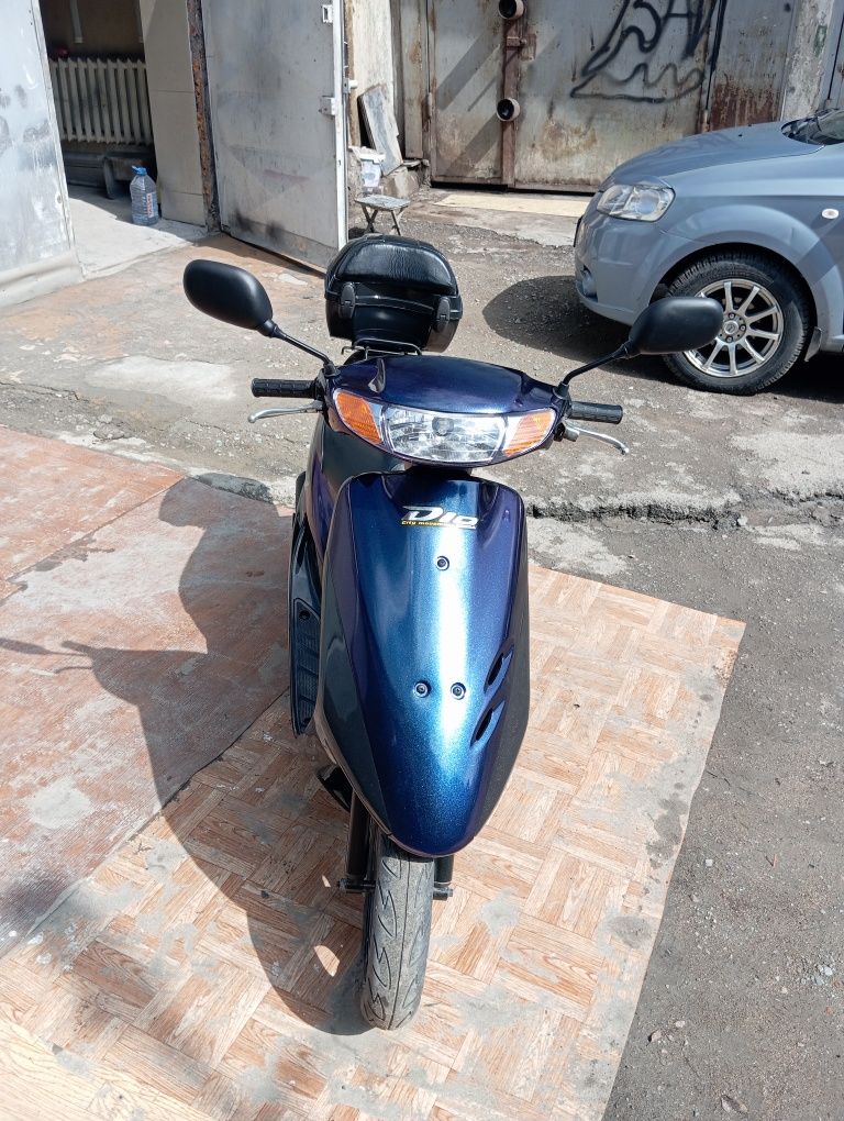 Мопед Honda dio продам.