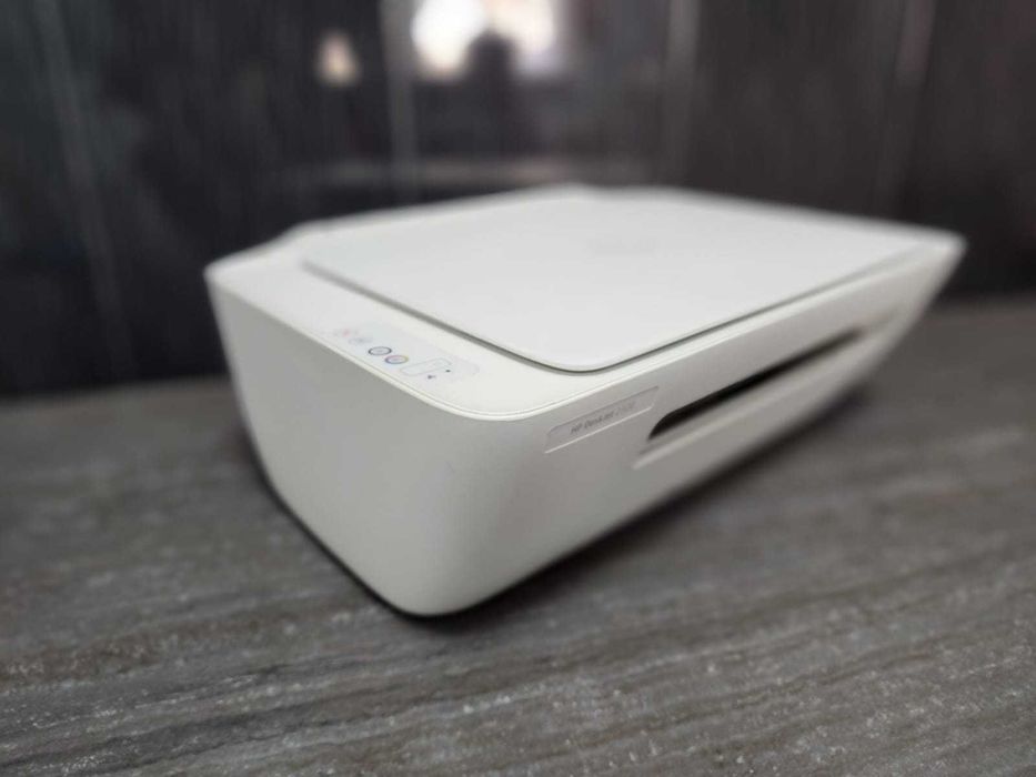 Imprimanta HP DeskJet 2320 + Cartus Negru + Cartus Color