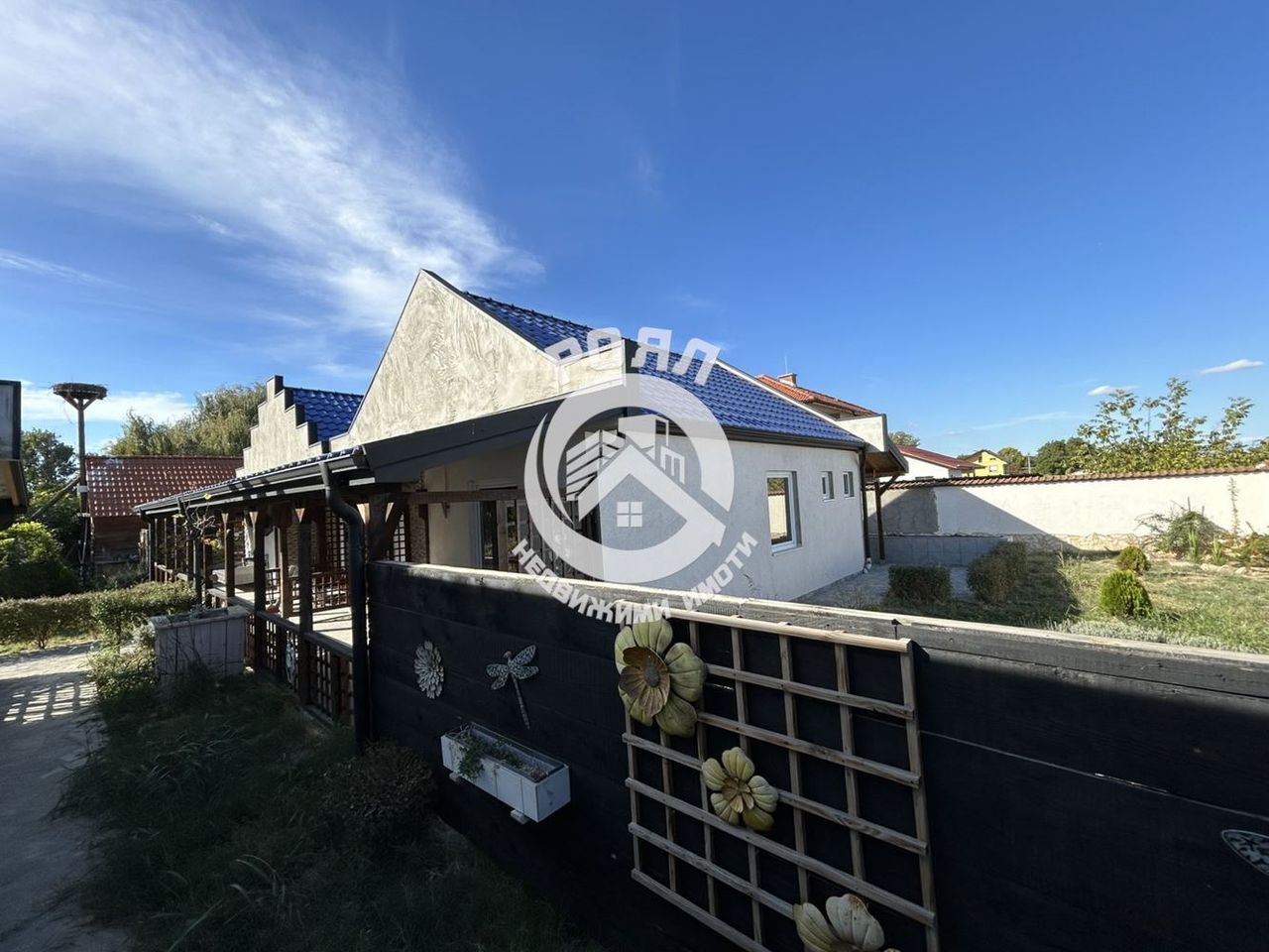 Продава се Къща в Пловдив, Прослав - 642 кв.м за 1223 €/кв.м - Снимка #2