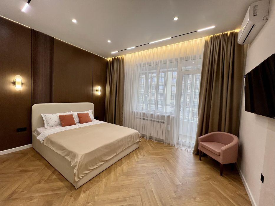 Посуточно Вип на Мегпараке/Сейфуллина угол макатаева. 1000% фото