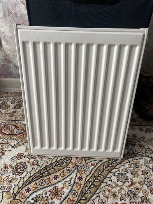 Продам два радиатора отопления