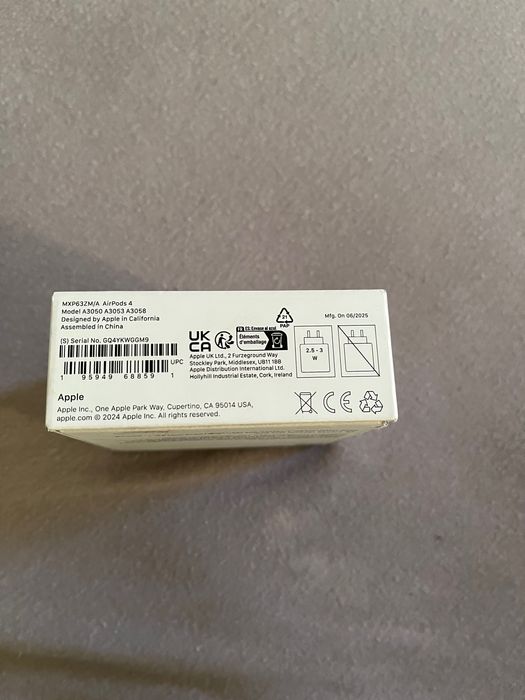 Caști AirPods 4 noi