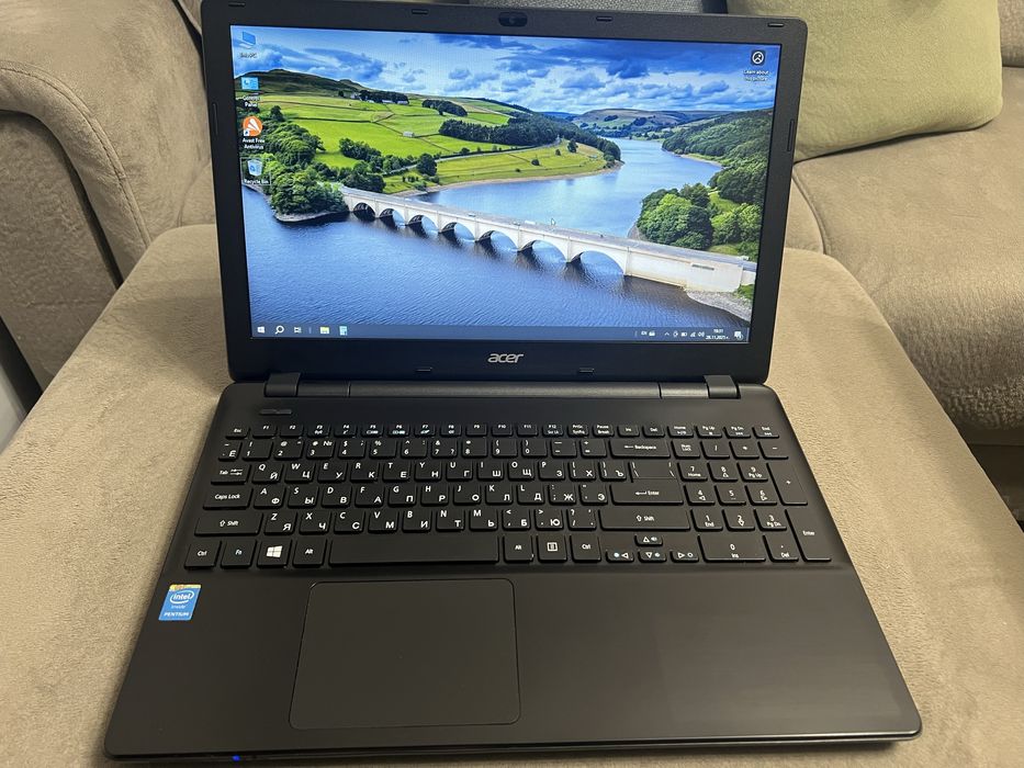 Лаптоп Acer Aspire E5 комплект с зарядно
