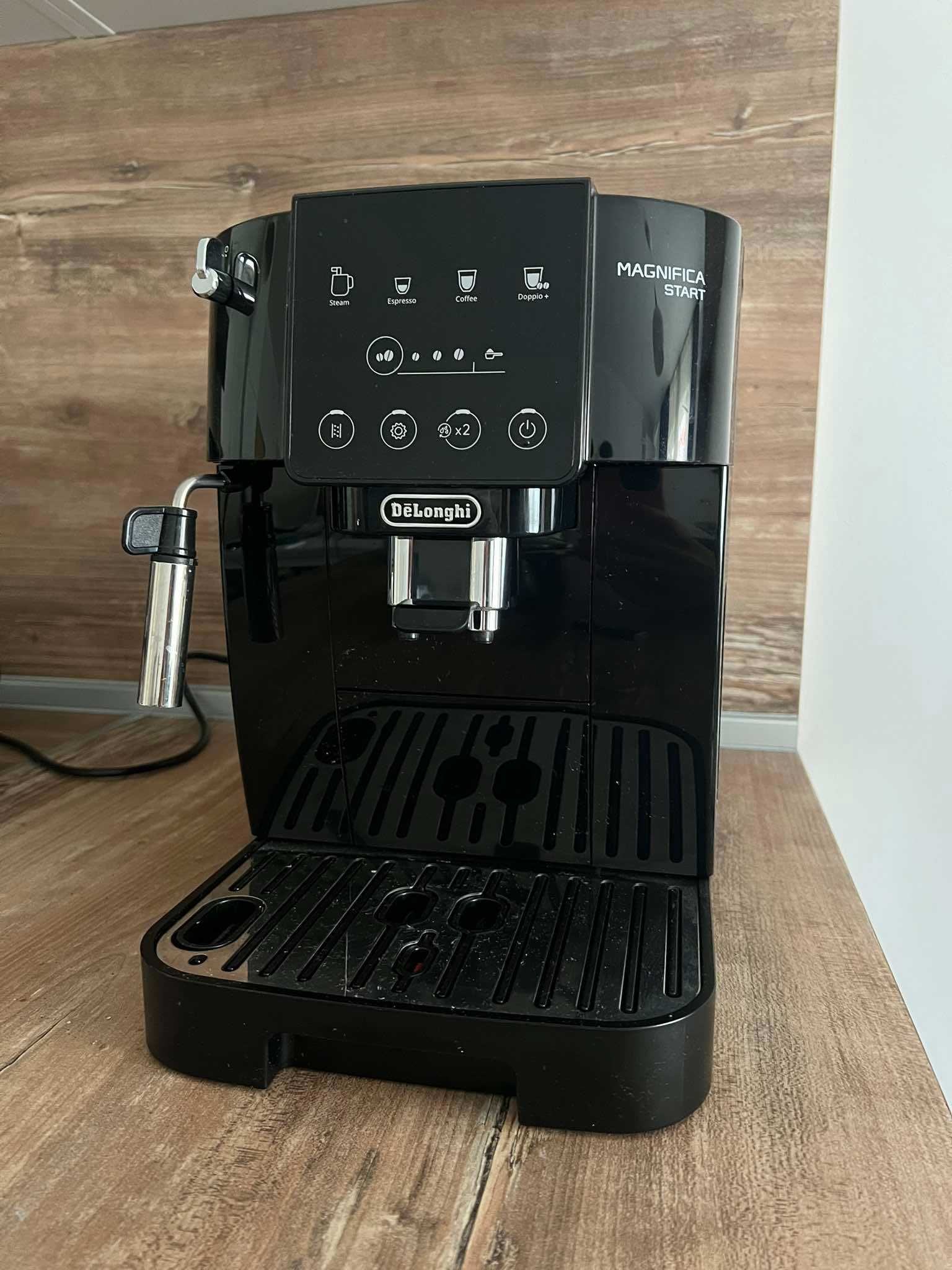 Kафеавтомат DeLonghi Magnifica Start