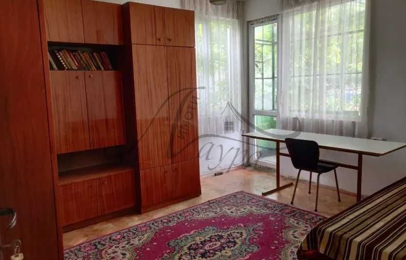Дава се под наем Тристаен апартамент в Шумен, Добруджански - 80 кв.м за 275.4 € - Снимка #1