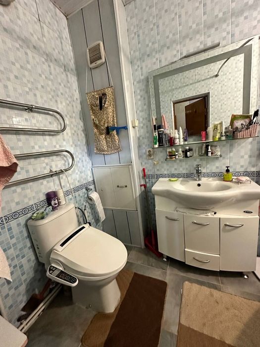 Продается 2в3/1/4 на м-ве Карасу-2 (Ориентир 208 Школа)