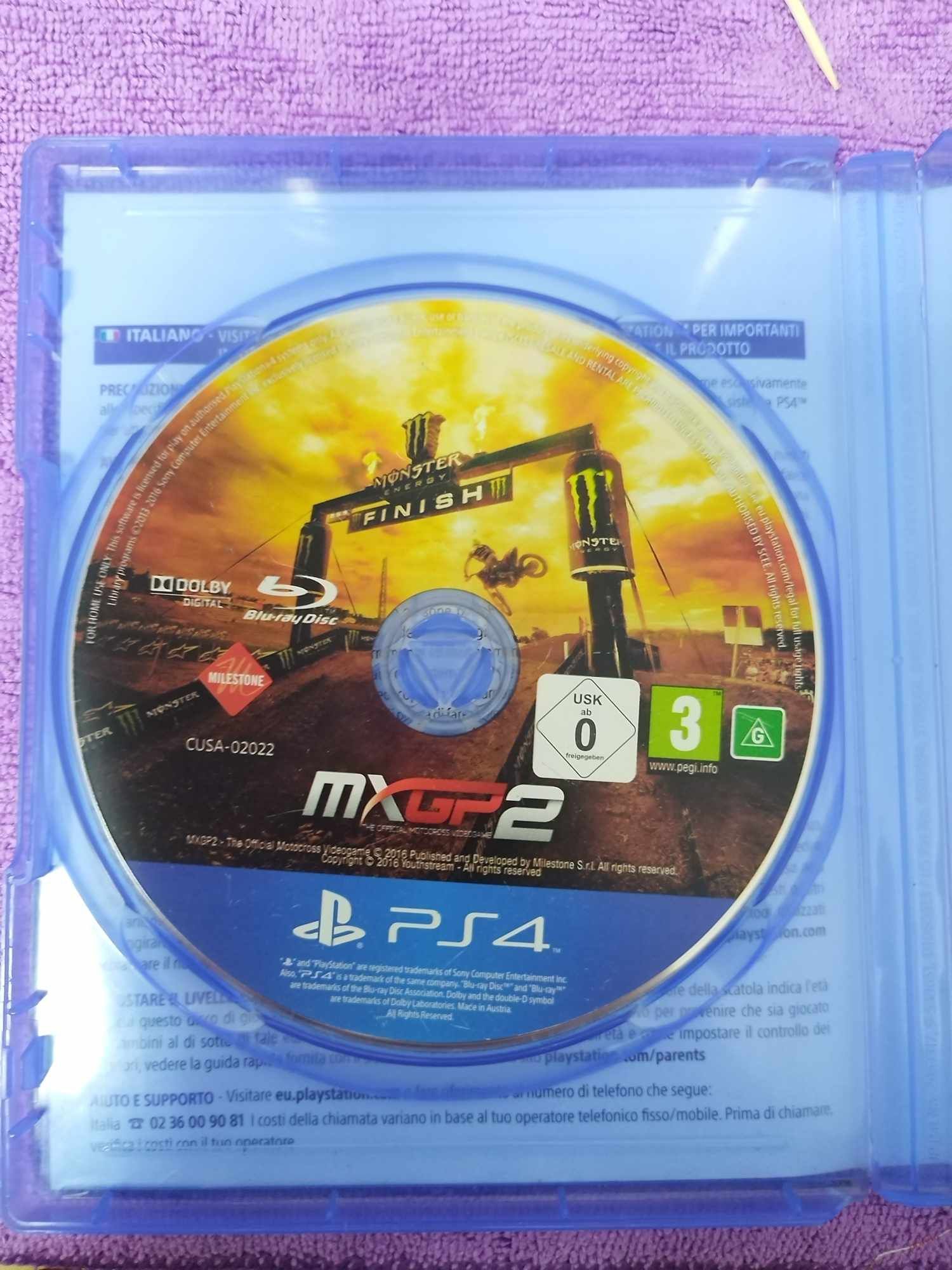 Vând sau schimb jocuri ps 4