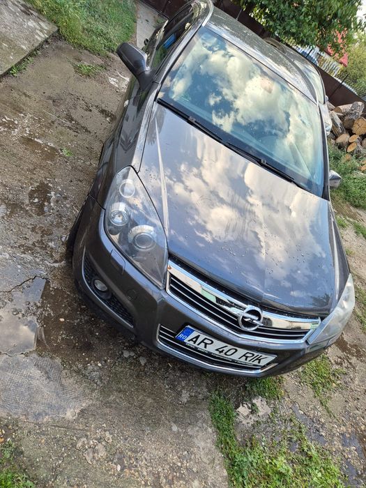 Vand Opel Astra 2009 cu instalatie GPL