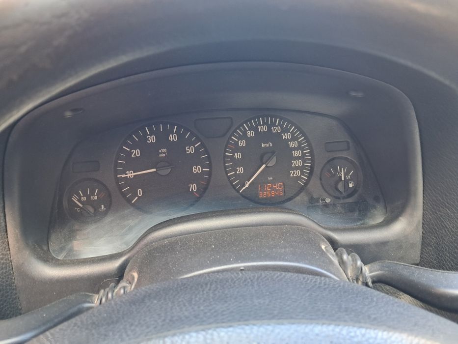 Vand Opel Astra, an fabricatie 2006, 1.4L Benzina. 90 Cai Putere.