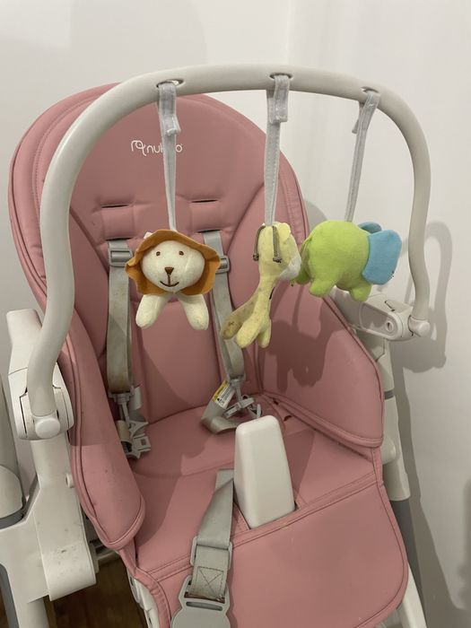 Scaun Bebe de masa Nukido - Belo - Roz reglabil + bara de jucarii