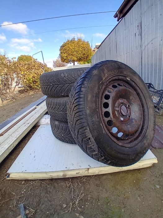 Cauciucuri M&S  passat B 5, Seminoi