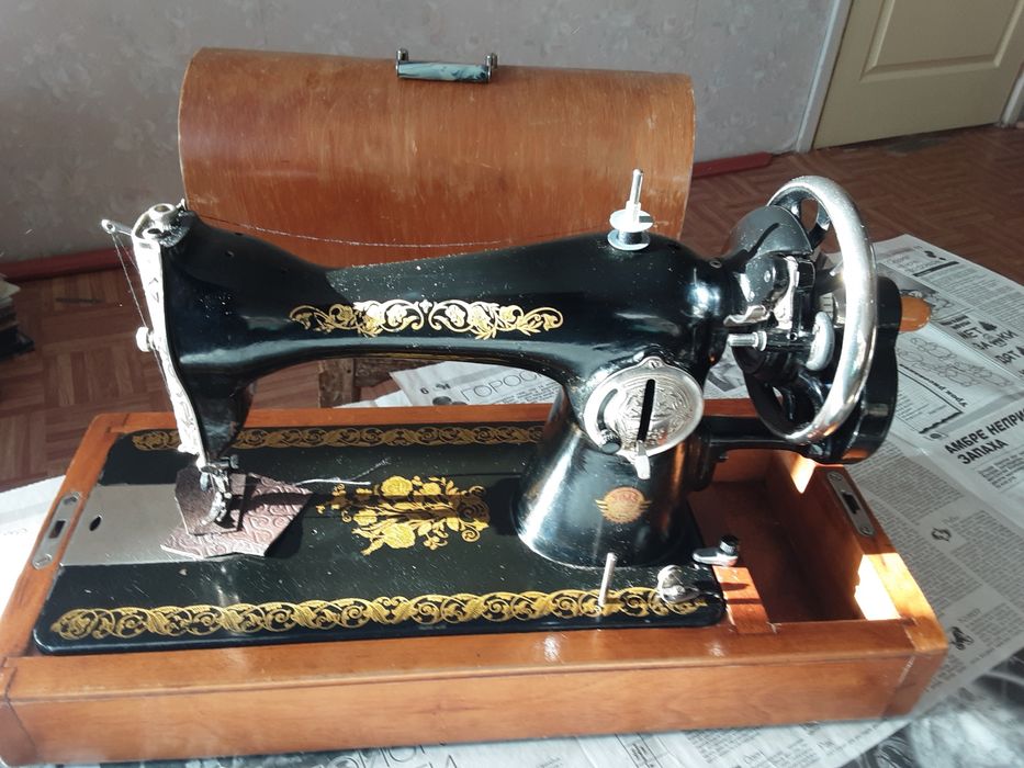 Швейная машинка ручная