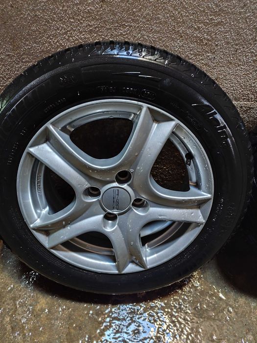 SET IARNĂ 4x100 PREMIUM: Jante Magneziu ET38 + cauciucuri(185/60 R15)