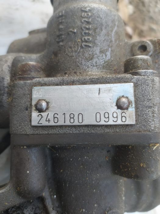 Ролевой рейка Mersedes w210