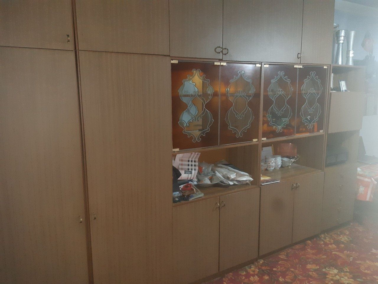 Срочно продам мебель цена за всё.
