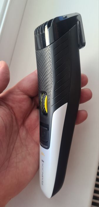 Aparat tuns/îngrijire barba