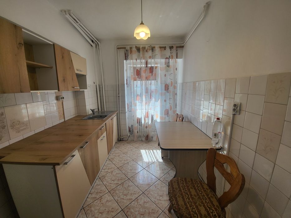 UMF Gara Decomandat Liber  mutare imediata