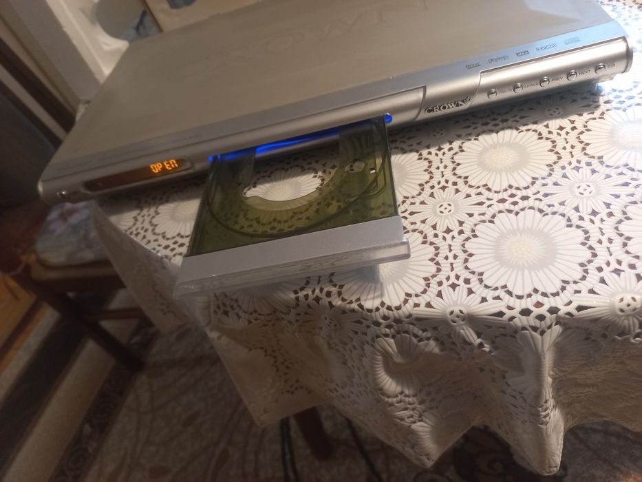 DVD CROWN като ново