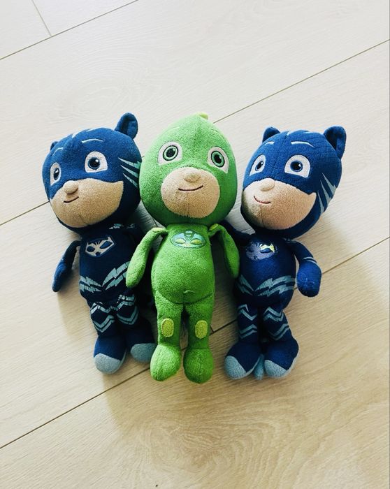 Set 3 plusuri Eroi in Pijama