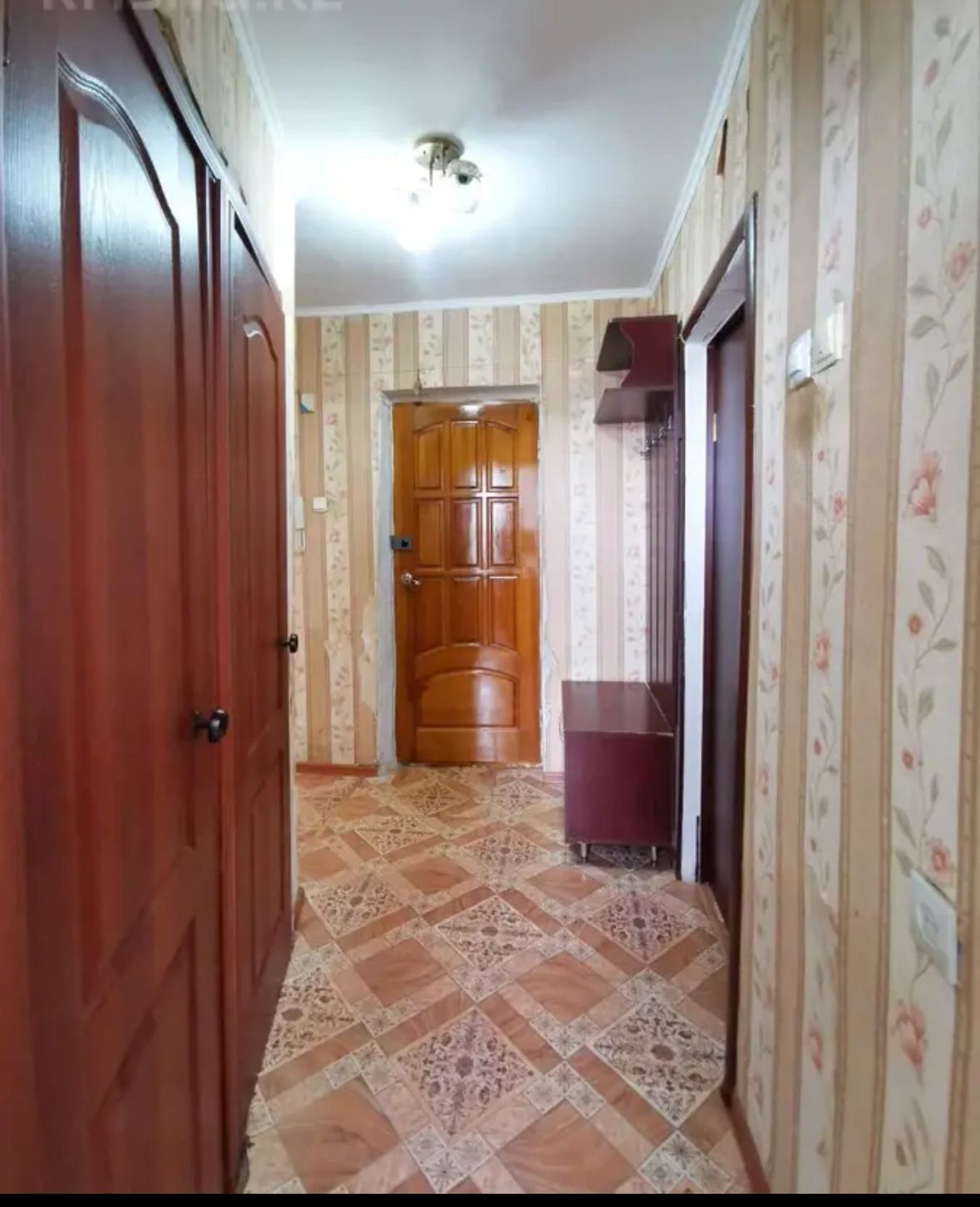 Продаётся 2 комн.р.С.Тюленина, 16 школа
