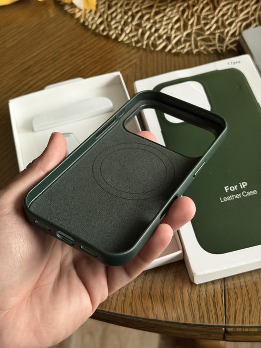 Husa iPhone 17 Pro Leather Piele