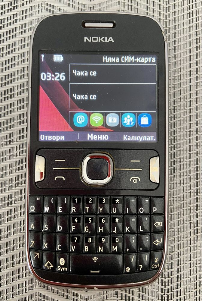 Телефон Nokia Asha 302