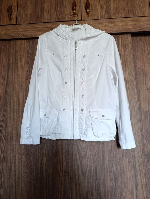 Продаётся джинсовая куртка