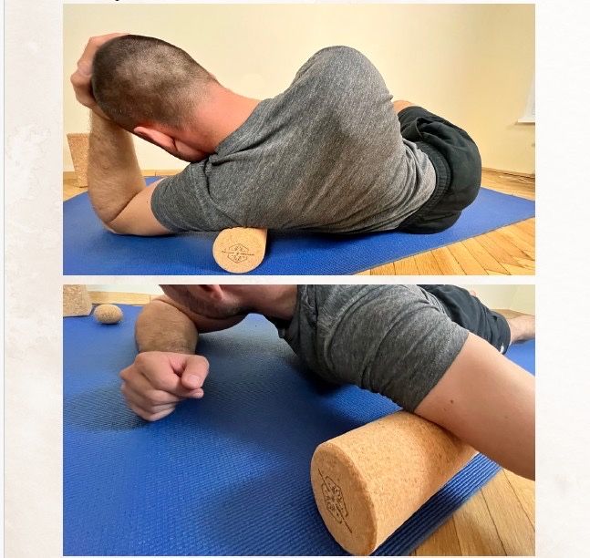 Комплект за самомасаж от корк с наръчник / книга