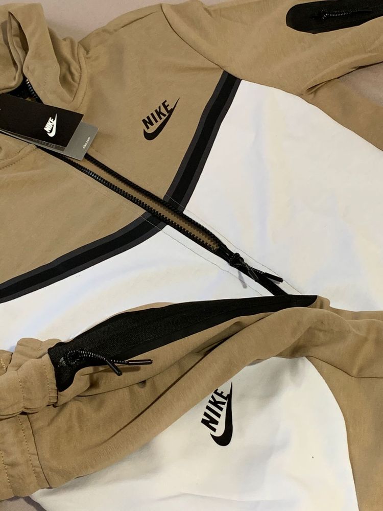 Trening NIKE TECH super calitate