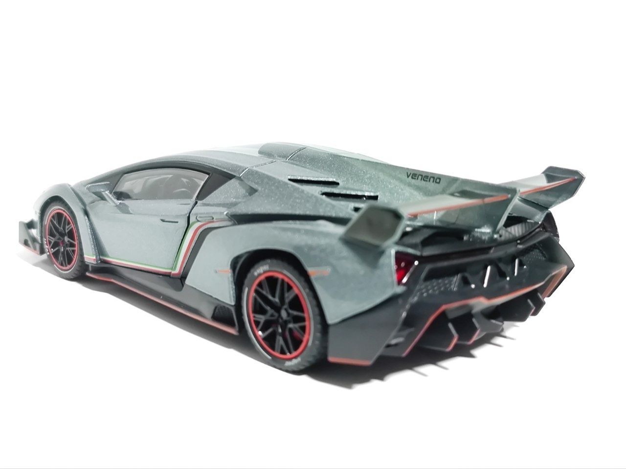 Lamborghini Veneno железная машинка масштабная модель - Доставка